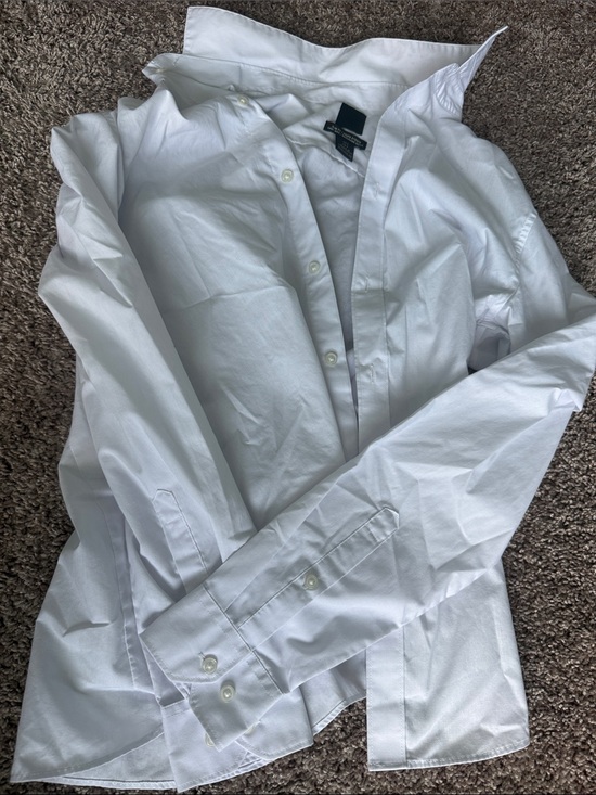 H&M Tops - Classic Women's White Button-Down Shirt